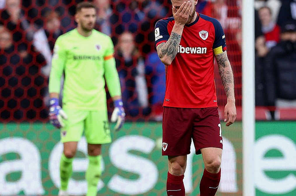 The Snowy Night in Changzhou and the Healing Loop of Vietnamese Football The Snowy Night in Changzhou and the Healing Loop of Vietnamese Football