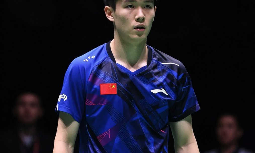 Alwi Farhan Spars With Kento Momota Ahead of Asian Games 2026: The Lesson Lives in the Rallies Nobody Counts