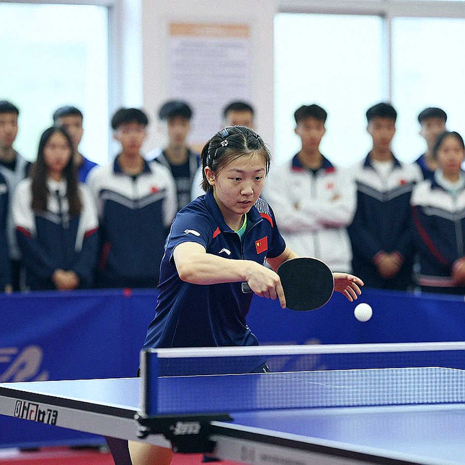 Từ Ma Cao tới Bắc Kinh: Anna Hursey, Tom Jarvis và canh bạc đào tạo của bóng bàn Anh