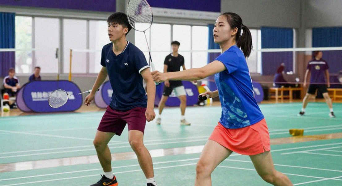 Alwi Farhan Warms Up for Asian Games 2026: Valuable Lessons from Kento Momota Alwi Farhan Warms Up for Asian Games 2026: Valuable Lessons from Kento Momota