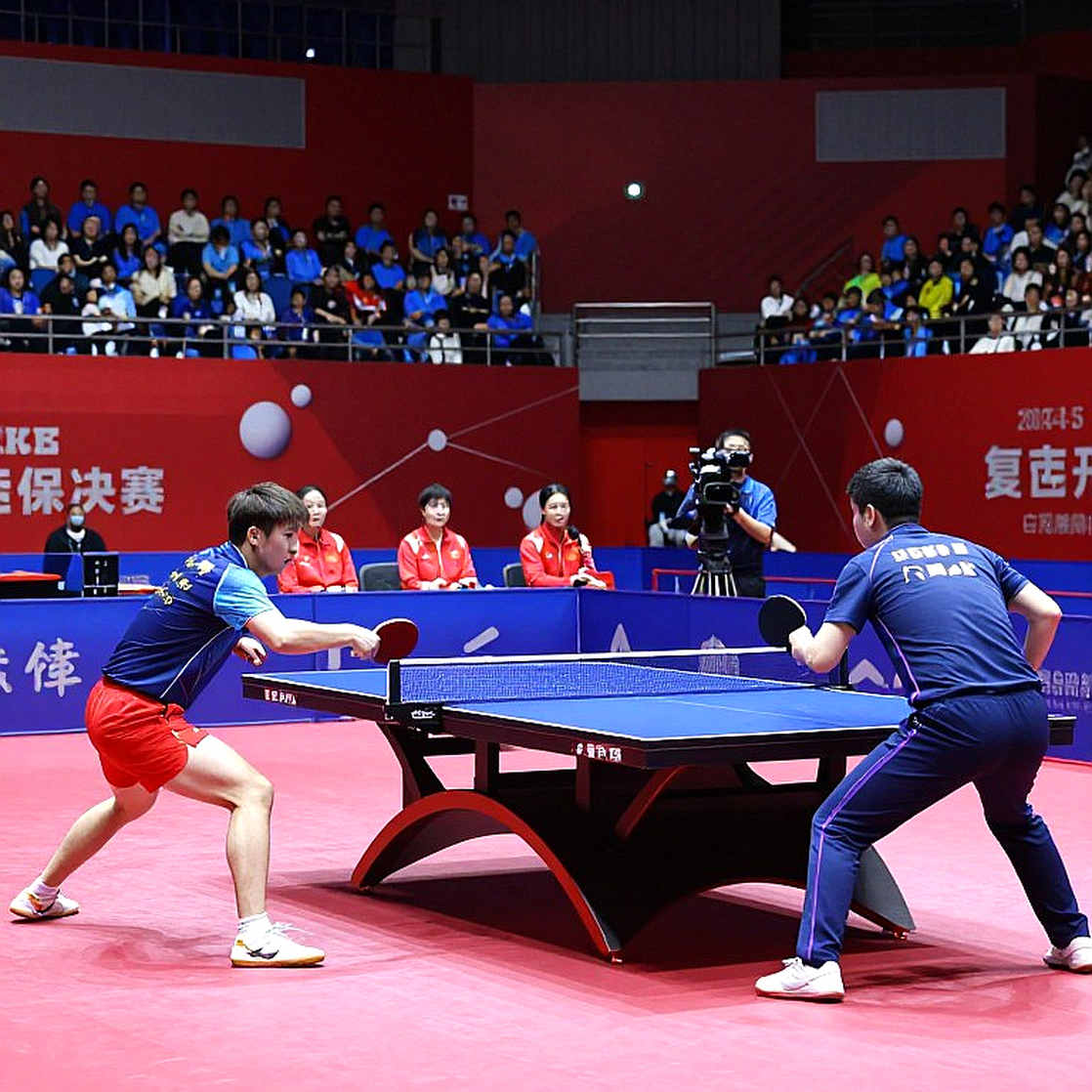 Peter Engel (2026–2026): Bốn mươi năm bóng bàn châu Âu qua hồ sơ một huấn luyện viên Peter Engel (2026–2026): Bốn mươi năm bóng bàn châu Âu qua hồ sơ một huấn luyện viên