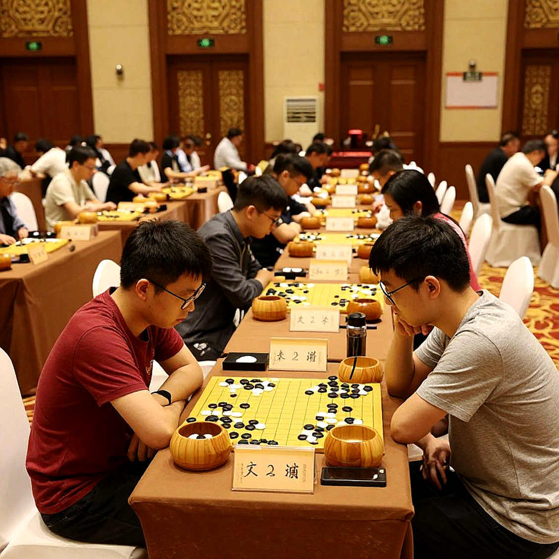 Yu Yangyi thắng Ding Liren tại Thâm Quyến: đọc vị một kết quả giữa hai thế hệ cờ vua