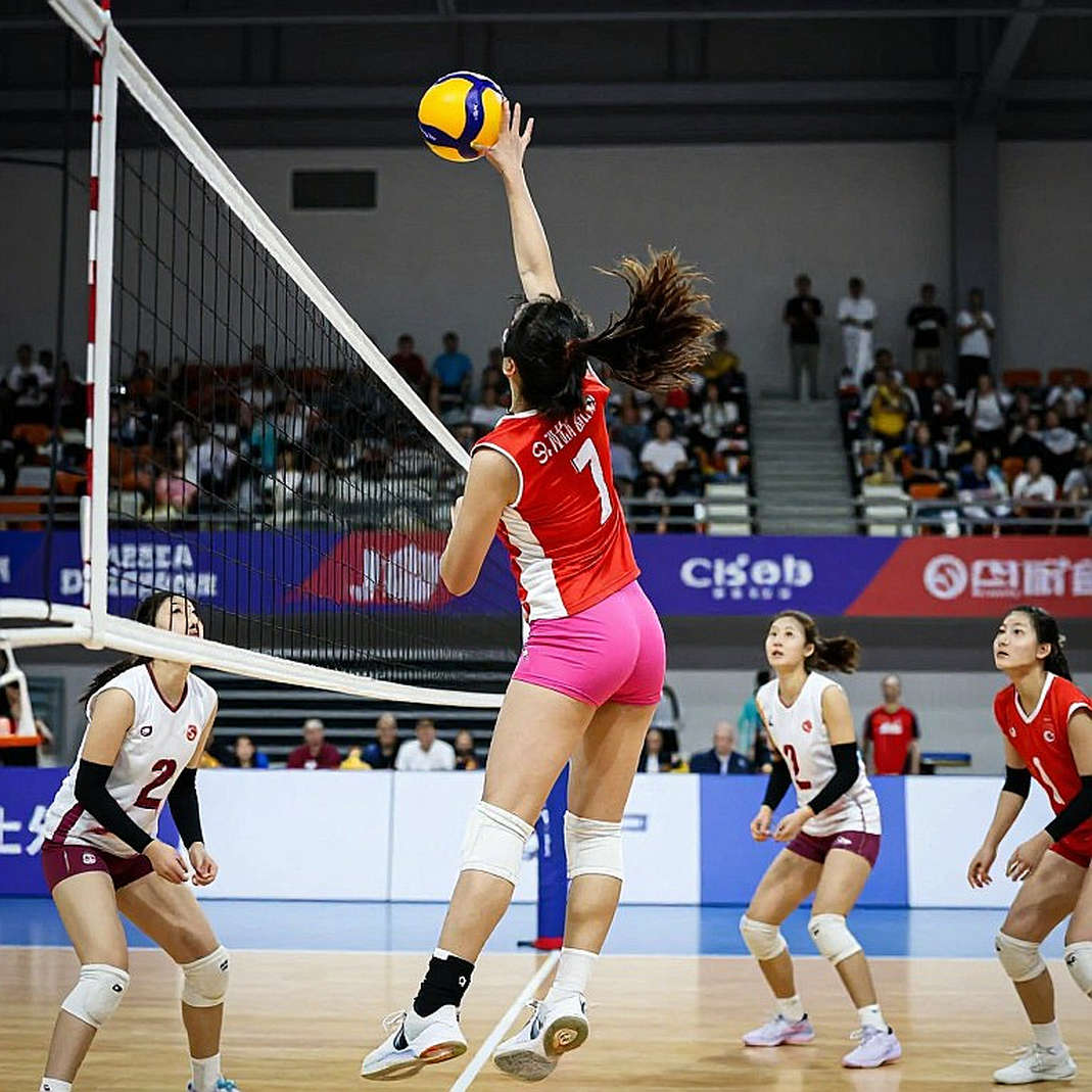 Sasipaporn Janthawisut ở XMLS Thanh Hóa: 115 điểm, một trận 0 điểm và hàng chuyền một chưa đứng yên