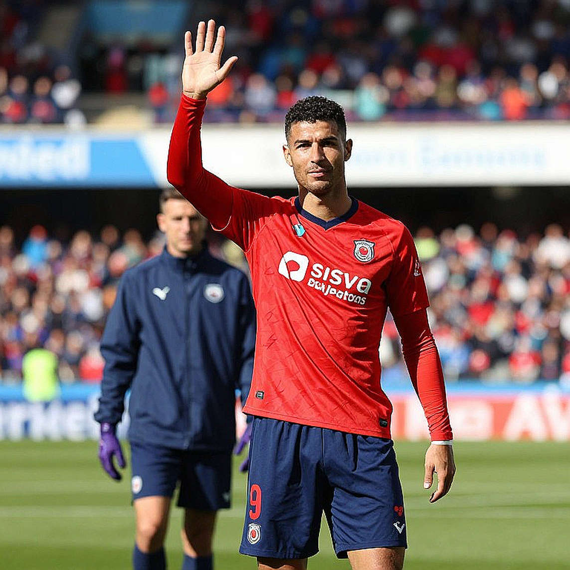 Ronaldo và Roberto Martínez: Cuộc chiến quyền lực ở trung tâm hàng công Bồ Đào Nha