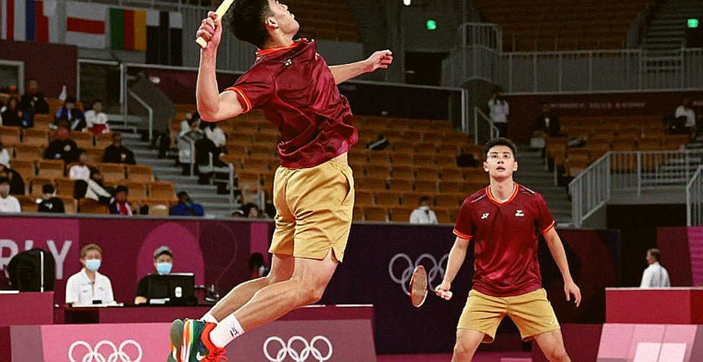 Alwi Farhan and the Lesson from Kento Momota Before Asian Games 2026: When a Retired Champion Becomes the Teacher of the Next Generation Alwi Farhan and the Lesson from Kento Momota Before Asian Games 2026: When a Retired Champion Becomes the Teacher of the Next Generation
