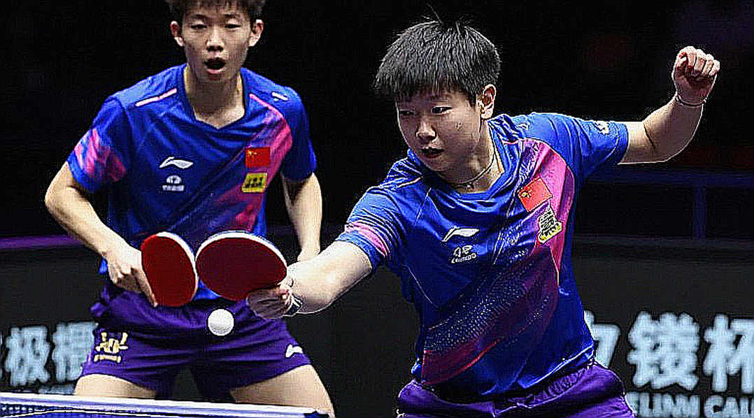 SBCL Premier Division vòng 1: Bốn set 12-10, một đội tuổi trung bình 17,75 và bảng xếp hạng được đọc bằng 'sets for'
