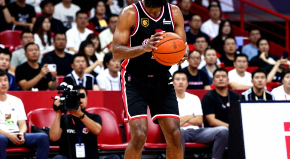 Stephen Curry gia hạn hai năm 116 triệu USD: Warriors mua lại quyền tự quyết cho mùa hè 2027