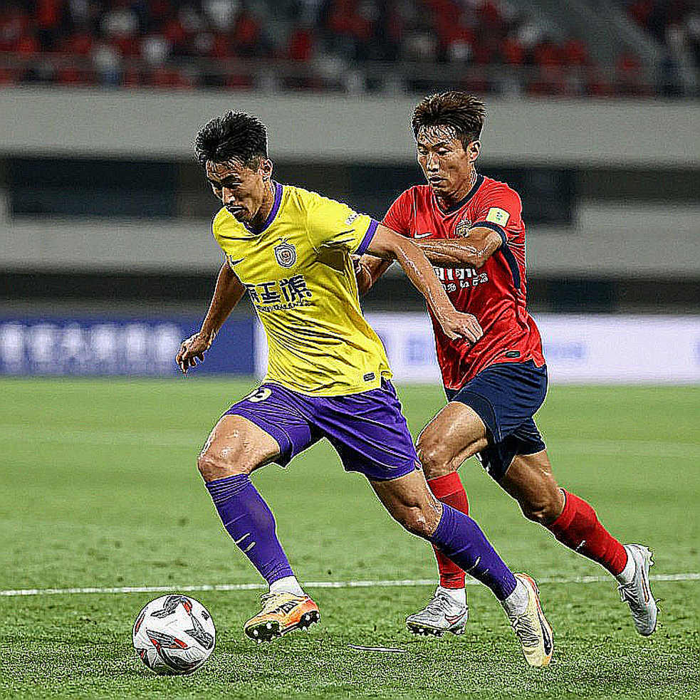 Nguyen Xuan Son at Rajamangala: When a Victory Is Paid For in Bone