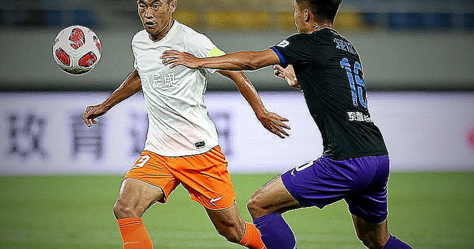 Keisuke Honda ra mắt quốc gia thứ 11: mười phút và một phương trình chưa giải Keisuke Honda ra mắt quốc gia thứ 11: mười phút và một phương trình chưa giải