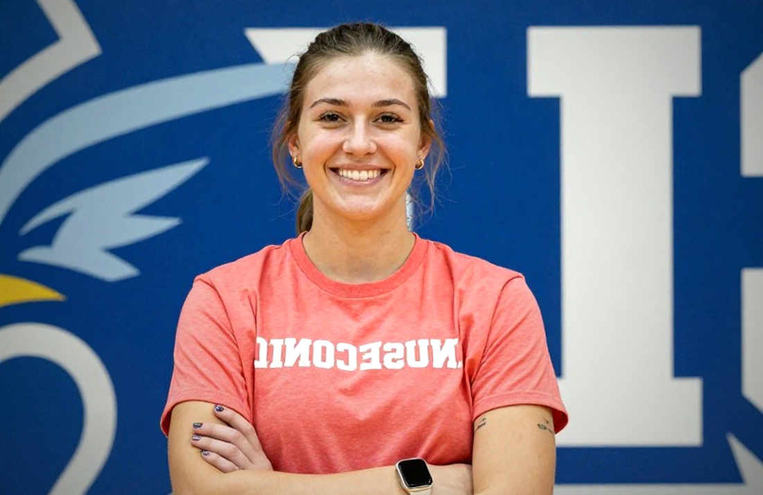 Kentucky Takes 2-1 Lead Over Louisville: A Historic Comeback Night in NCAA Women's Volleyball Kentucky Takes 2-1 Lead Over Louisville: A Historic Comeback Night in NCAA Women's Volleyball
