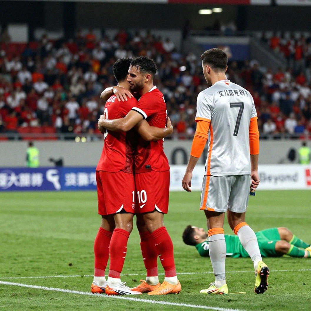 Mặt phẳng tấn công của V.League: Khi bóng đá Việt Nam học ghi bàn bằng hình học