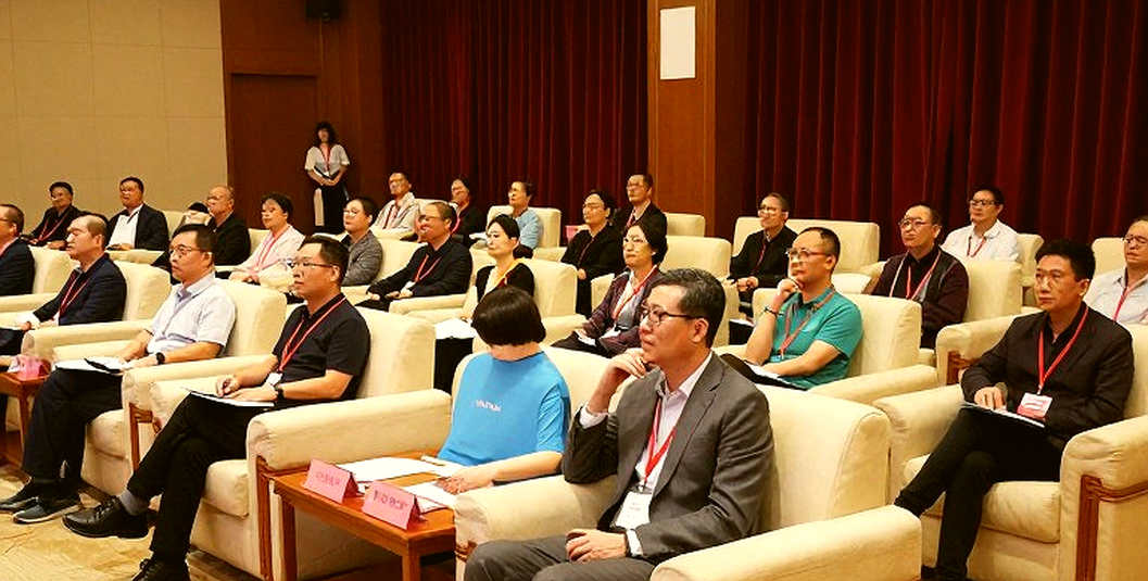 Kỳ thủ 20 tuổi Sindarov thành thách thức của Gukesh: Món quà ngoại giao từ Thủ tướng Modi hé lộ kỷ nguyên mới của cờ vua