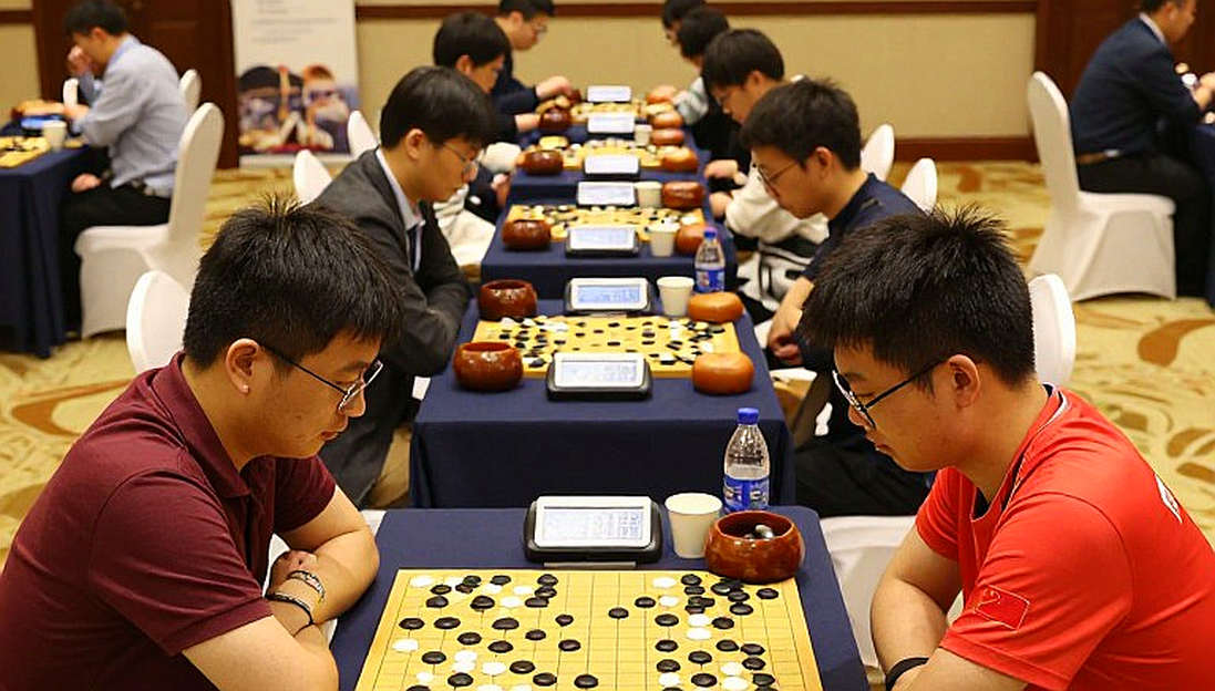 Elephant Gambit: Vết nứt giữa tiêu đề và nội dung của một kho khai cuộc Elephant Gambit: Vết nứt giữa tiêu đề và nội dung của một kho khai cuộc