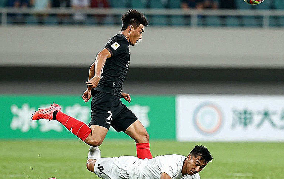 SLNA lên đỉnh V-League 2026-2027: 11 điểm xây bằng hàng thủ, không bằng một trận 4-1